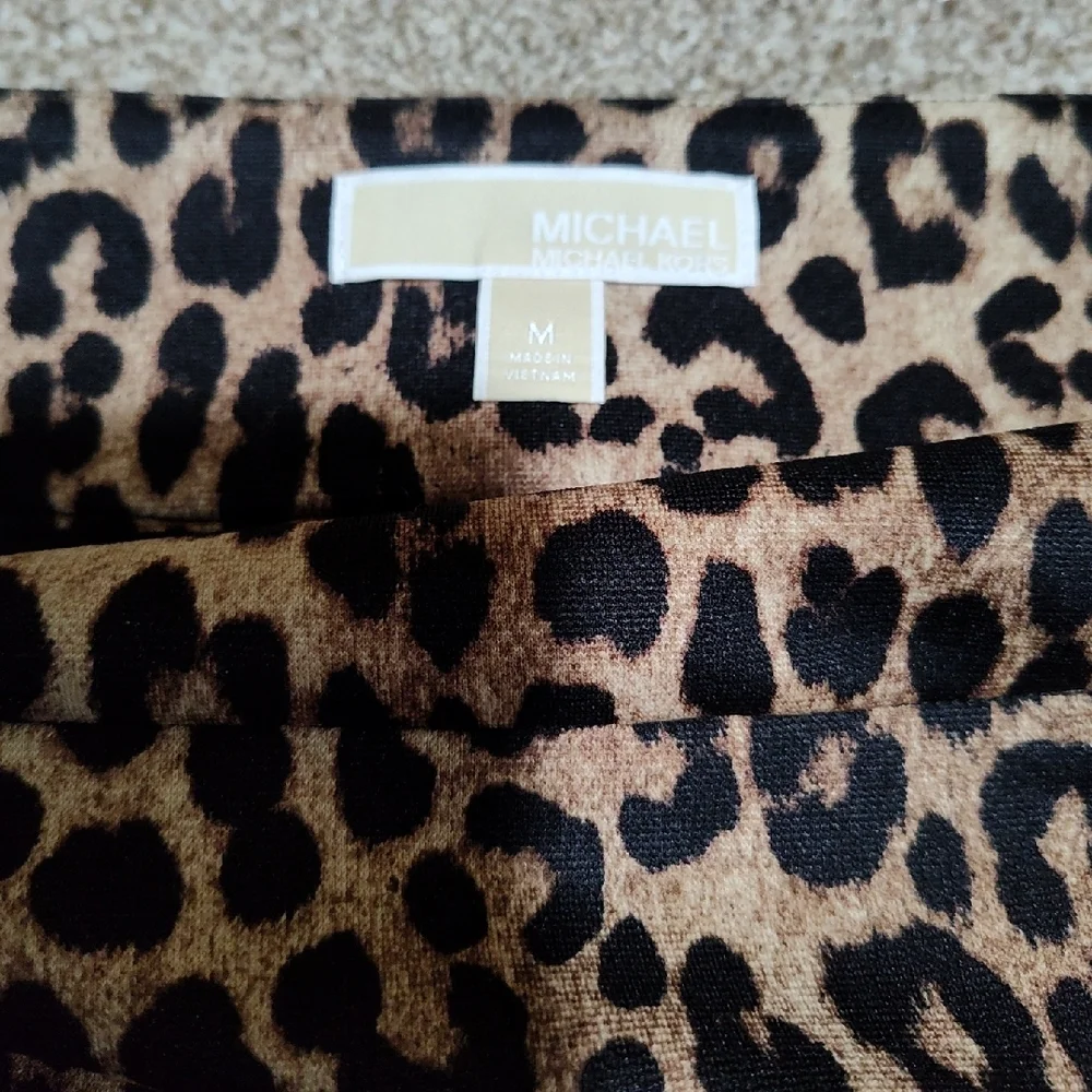 Leopard Print Women's Skirt - Picture 2 of 4